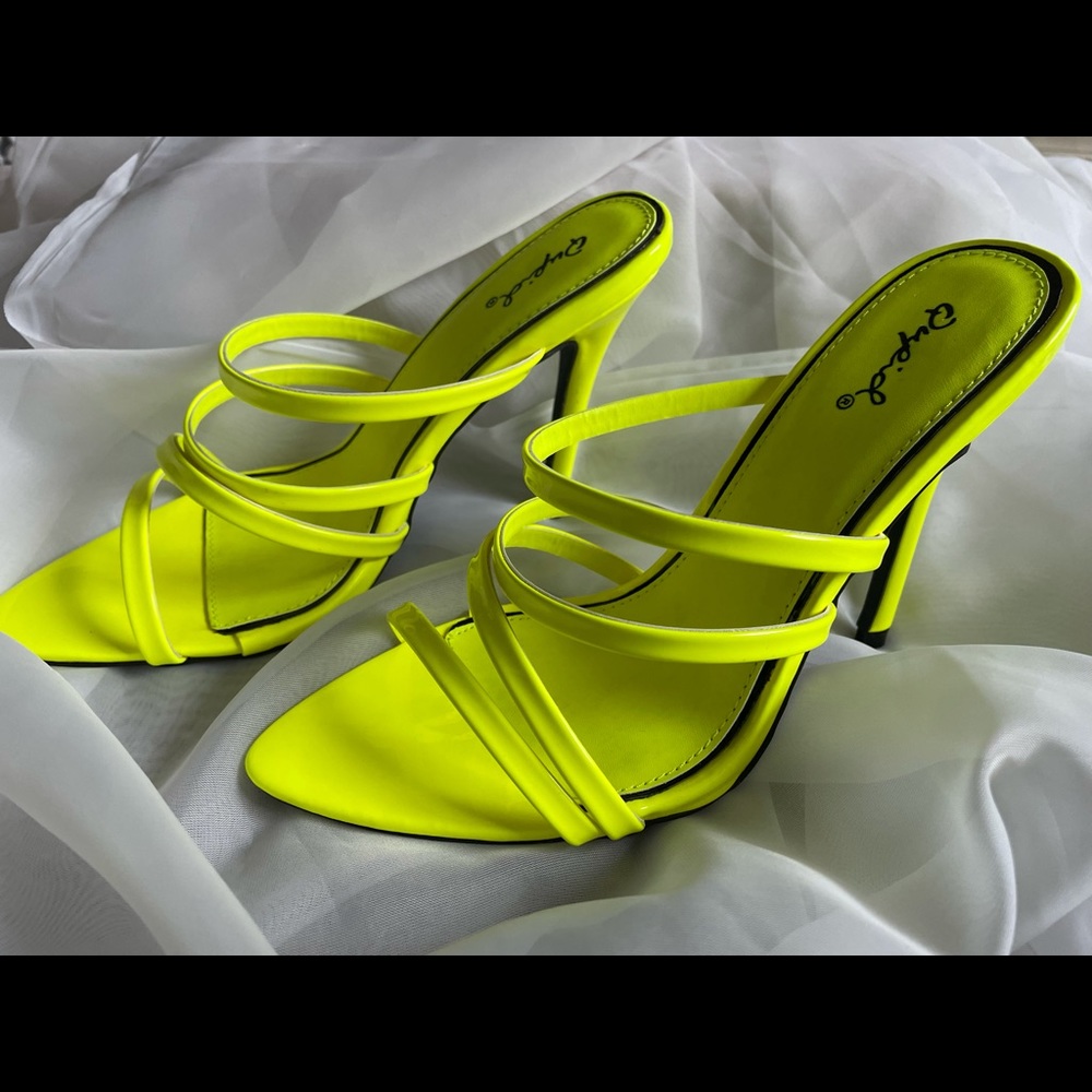 Strappy Heal sandals